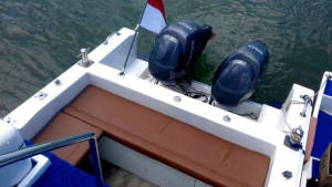 39 foot power boat transom and engines